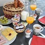 House Boat Mallorca 4* Maastricht