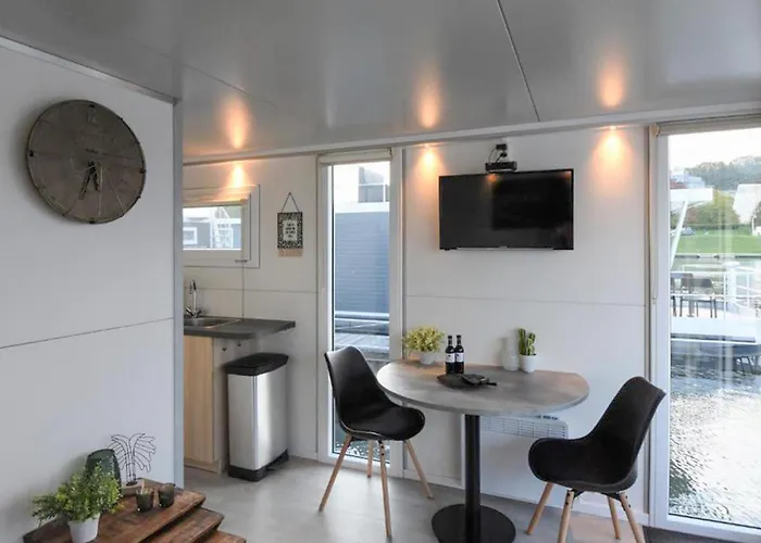 Ботель House Boat Mallorca 4*