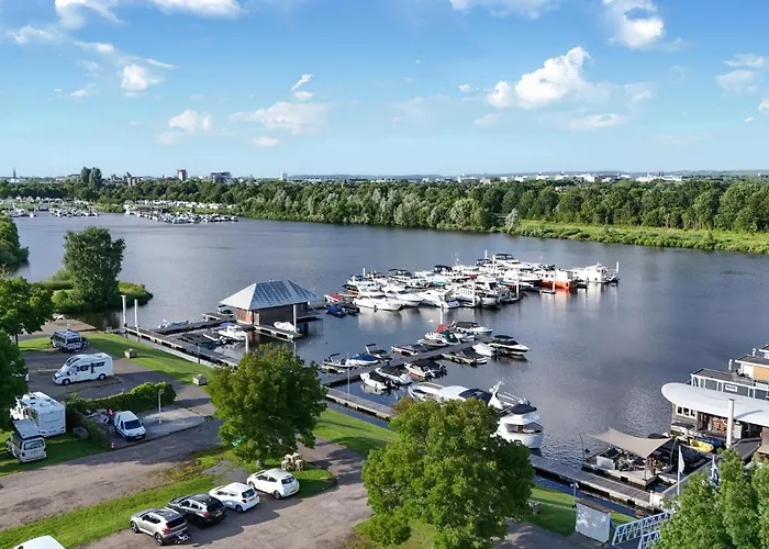 Ботель House Boat Mallorca 4*